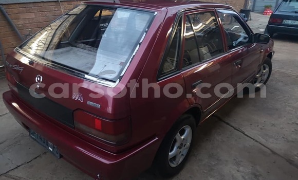 Sayi Na hannu Mazda 323 Red Mota in Maseru a Maseru Sayi Na hannu Mazda 323 Red Mota in Maseru a Maseru