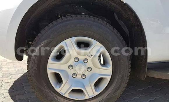 Sayi Na hannu Ford Ranger White Mota in Maseru a Maseru Sayi Na hannu Ford Ranger White Mota in Maseru a Maseru