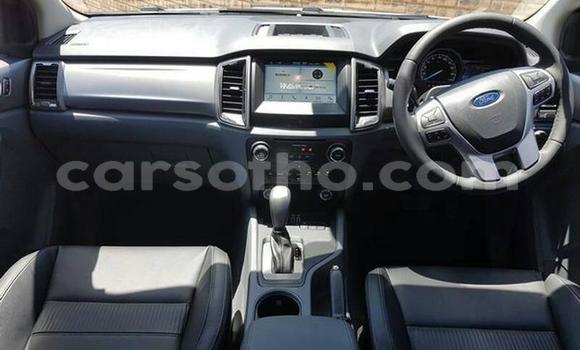 Sayi Na hannu Ford Ranger White Mota in Maseru a Maseru Sayi Na hannu Ford Ranger White Mota in Maseru a Maseru