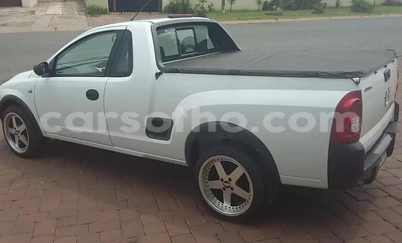 Sayi Na hannu Opel Corsa White Mota in Maputsoe a Leribe Sayi Na hannu Opel Corsa White Mota in Maputsoe a Leribe