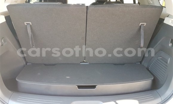 Buy Used Isuzu MU-X Silver Car in Maseru in Maseru Buy Used Isuzu MU-X Silver Car in Maseru in Maseru