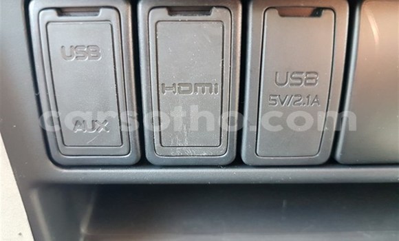 Buy Used Isuzu MU-X Silver Car in Maseru in Maseru Buy Used Isuzu MU-X Silver Car in Maseru in Maseru