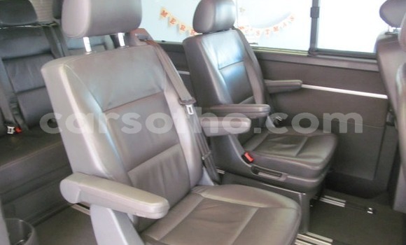 Sayi Na hannu Volkswagen Caravelle Brown Mota in Maseru a Maseru Sayi Na hannu Volkswagen Caravelle Brown Mota in Maseru a Maseru