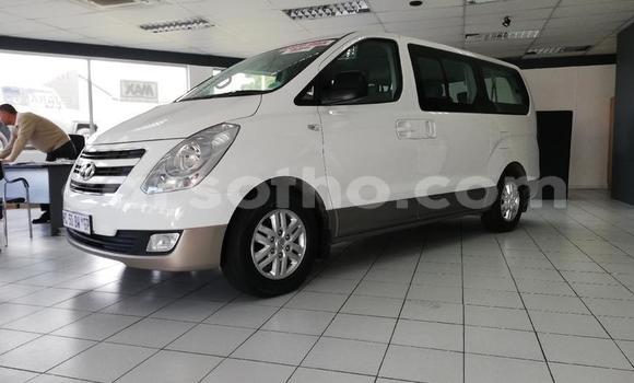 Buy Used Hyundai H1 White Car in Maseru in Maseru Buy Used Hyundai H1 White Car in Maseru in Maseru