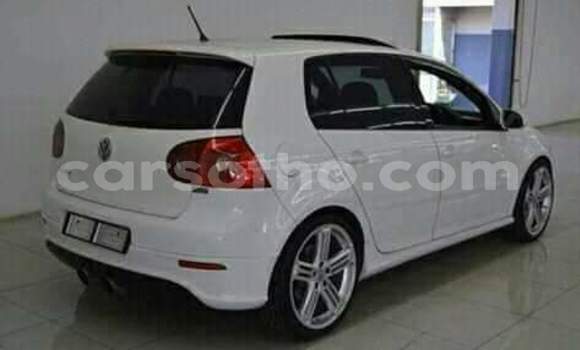 اشتري مستعمل Volkswagen Golf GTI White سيارة في Maseru في Maseru اشتري مستعمل Volkswagen Golf GTI White سيارة في Maseru في Maseru