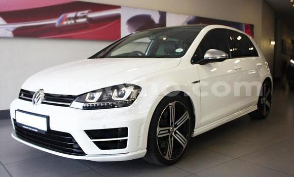اشتري مستعمل Volkswagen Golf R White سيارة في Maseru في Maseru اشتري مستعمل Volkswagen Golf R White سيارة في Maseru في Maseru