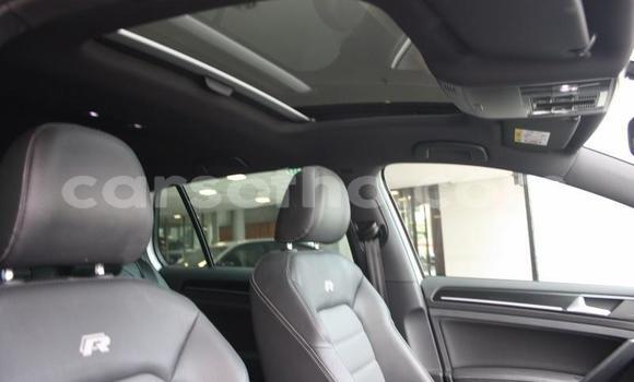 اشتري مستعمل Volkswagen Golf R White سيارة في Maseru في Maseru اشتري مستعمل Volkswagen Golf R White سيارة في Maseru في Maseru
