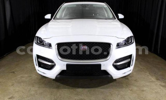 Sayi Na hannu Jaguar F-Pace White Mota in Maseru a Maseru Sayi Na hannu Jaguar F-Pace White Mota in Maseru a Maseru