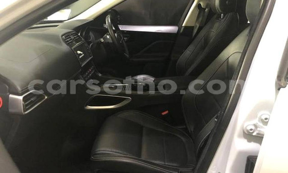 Sayi Na hannu Jaguar F-Pace White Mota in Maseru a Maseru Sayi Na hannu Jaguar F-Pace White Mota in Maseru a Maseru