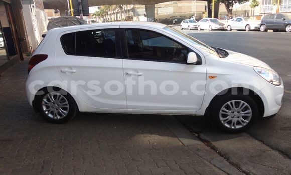Buy Used Hyundai i20 White Car in Maseru in Maseru Buy Used Hyundai i20 White Car in Maseru in Maseru