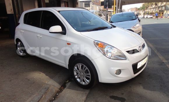 Buy Used Hyundai i20 White Car in Maseru in Maseru Buy Used Hyundai i20 White Car in Maseru in Maseru