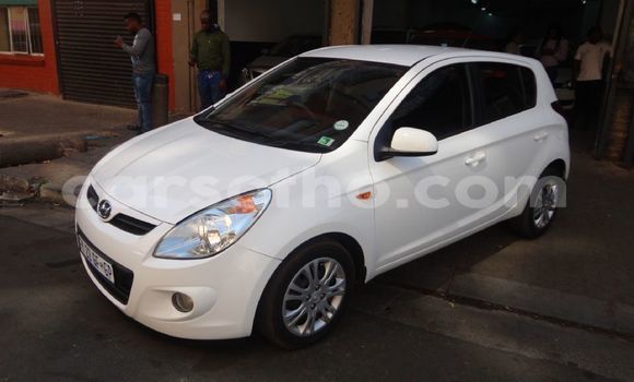 Buy Used Hyundai i20 White Car in Maseru in Maseru Buy Used Hyundai i20 White Car in Maseru in Maseru