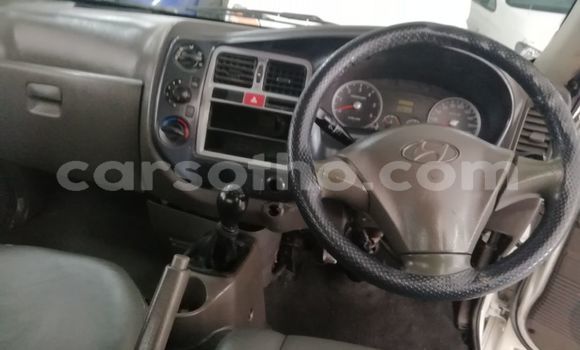 Sayi Na hannu Hyundai H1 White Mota in Butha Buthe a Butha-Buthe Sayi Na hannu Hyundai H1 White Mota in Butha Buthe a Butha-Buthe