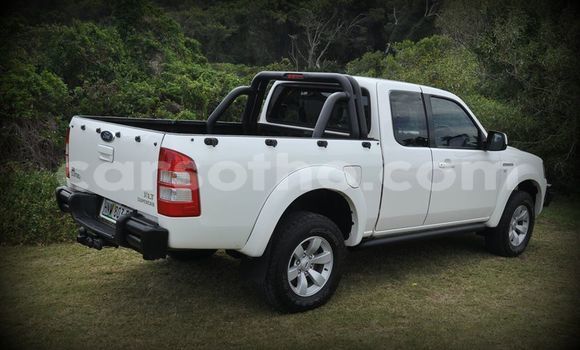 Sayi Na hannu Ford Ranger White Mota in Butha–Buthe a Thaba-Tseka Sayi Na hannu Ford Ranger White Mota in Butha–Buthe a Thaba-Tseka