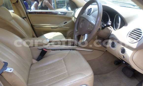 Acheter Occasion Voiture Mercedes-Benz ML–Class Noir à Butha Buthe, Butha-Buthe Acheter Occasion Voiture Mercedes-Benz ML–Class Noir à Butha Buthe, Butha-Buthe