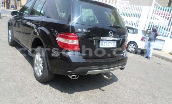 Acheter Occasion Voiture Mercedes-Benz ML–Class Noir à Butha Buthe, Butha-Buthe Acheter Occasion Voiture Mercedes-Benz ML–Class Noir à Butha Buthe, Butha-Buthe