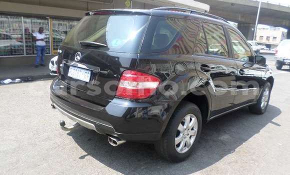 Acheter Occasion Voiture Mercedes-Benz ML–Class Noir à Butha Buthe, Butha-Buthe Acheter Occasion Voiture Mercedes-Benz ML–Class Noir à Butha Buthe, Butha-Buthe