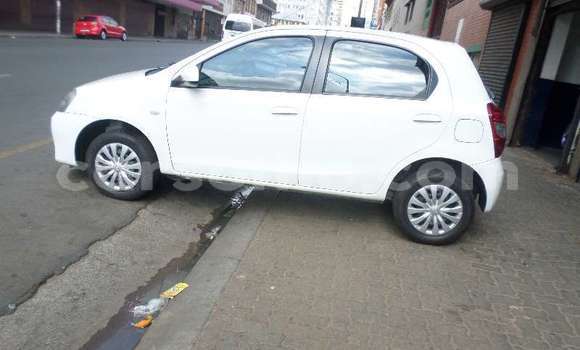 Acheter Occasion Voiture Toyota Auris Blanc à Butha Buthe, Butha-Buthe Acheter Occasion Voiture Toyota Auris Blanc à Butha Buthe, Butha-Buthe