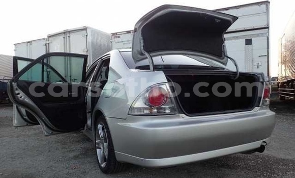 Acheter Occasion Voiture Toyota Altezza Gris à Butha Buthe, Butha-Buthe Acheter Occasion Voiture Toyota Altezza Gris à Butha Buthe, Butha-Buthe