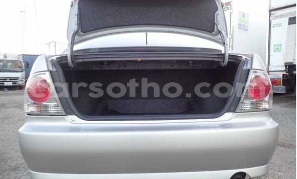 Sayi Na hannu Toyota Altezza Silver Mota in Butha Buthe a Butha-Buthe Sayi Na hannu Toyota Altezza Silver Mota in Butha Buthe a Butha-Buthe