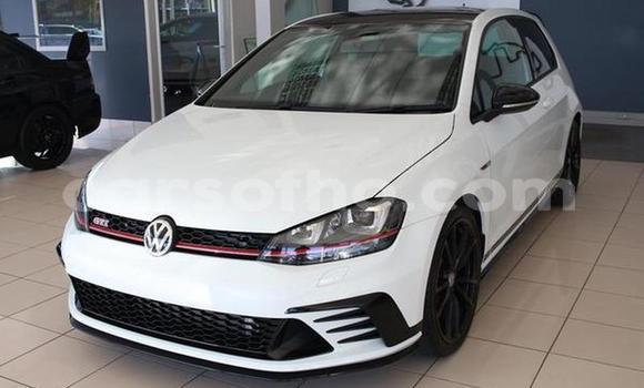Buy Used Volkswagen Golf White Car in Maputsoa in Leribe Buy Used Volkswagen Golf White Car in Maputsoa in Leribe