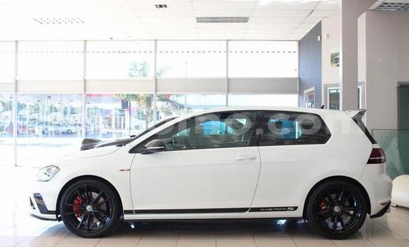 Buy Used Volkswagen Golf White Car in Maputsoa in Leribe Buy Used Volkswagen Golf White Car in Maputsoa in Leribe
