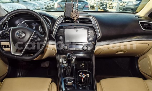 Sayi Imported Nissan Maxima White Mota in Import - Dubai a Maseru Sayi Imported Nissan Maxima White Mota in Import - Dubai a Maseru