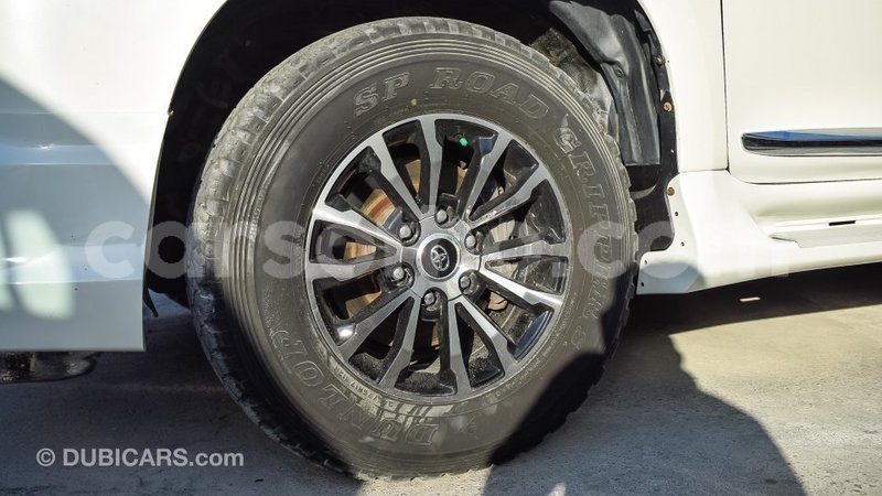 Big with watermark toyota prado maseru import dubai 13989