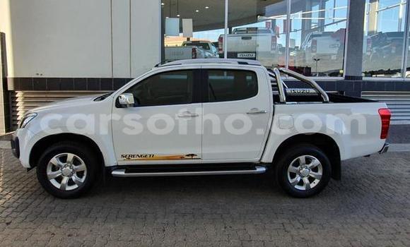 Acheter Occasion Voiture Isuzu KB Blanc à Mafeteng, Mafeteng Acheter Occasion Voiture Isuzu KB Blanc à Mafeteng, Mafeteng