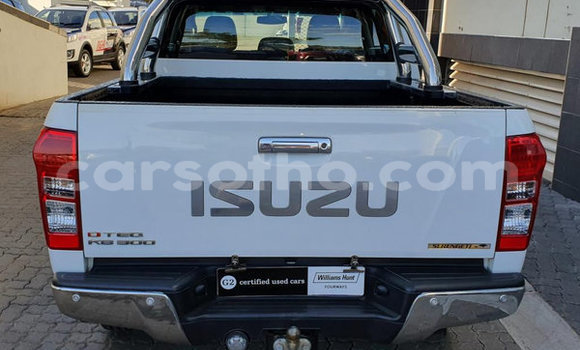 Acheter Occasion Voiture Isuzu KB Blanc à Mafeteng, Mafeteng Acheter Occasion Voiture Isuzu KB Blanc à Mafeteng, Mafeteng