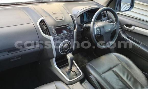 Acheter Occasion Voiture Isuzu KB Blanc à Mafeteng, Mafeteng Acheter Occasion Voiture Isuzu KB Blanc à Mafeteng, Mafeteng