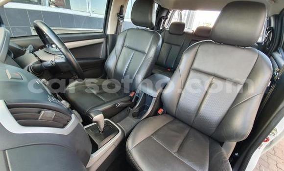 Acheter Occasion Voiture Isuzu KB Blanc à Mafeteng, Mafeteng Acheter Occasion Voiture Isuzu KB Blanc à Mafeteng, Mafeteng