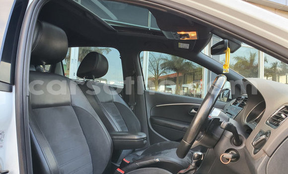 Acheter Occasion Voiture Volkswagen Polo GTI Blanc à Hlotse, Leribe Acheter Occasion Voiture Volkswagen Polo GTI Blanc à Hlotse, Leribe