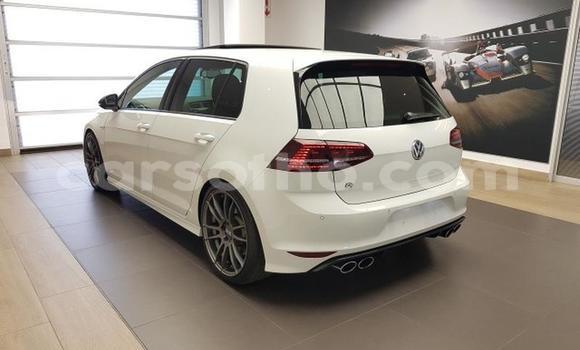 Acheter Occasion Voiture Volkswagen Golf R Blanc à Hlotse, Leribe Acheter Occasion Voiture Volkswagen Golf R Blanc à Hlotse, Leribe
