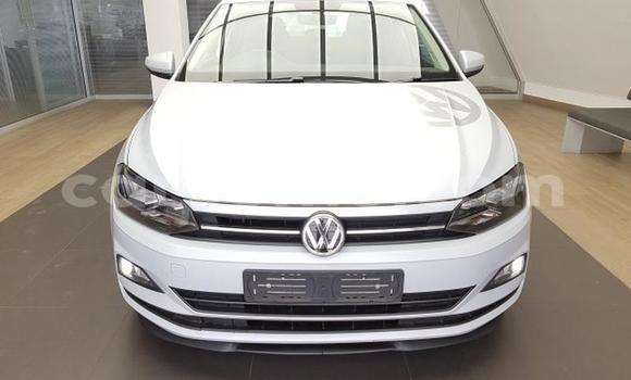 Buy Used Volkswagen Polo White Car in Hlotse in Leribe Buy Used Volkswagen Polo White Car in Hlotse in Leribe