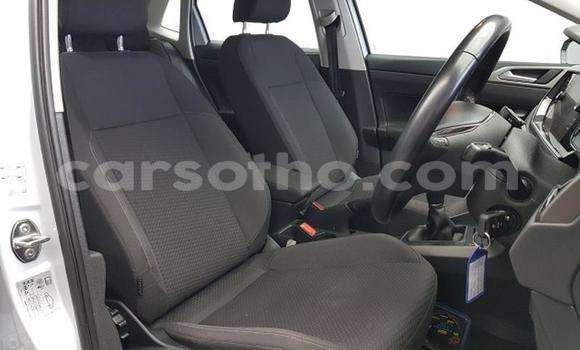Buy Used Volkswagen Polo White Car in Hlotse in Leribe Buy Used Volkswagen Polo White Car in Hlotse in Leribe