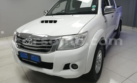 Buy Used Toyota Hilux White Car in Maseru in Maseru Buy Used Toyota Hilux White Car in Maseru in Maseru