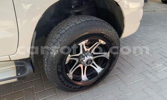 Acheter Occasion Voiture Toyota Hilux Blanc à Maseru, Maseru Acheter Occasion Voiture Toyota Hilux Blanc à Maseru, Maseru