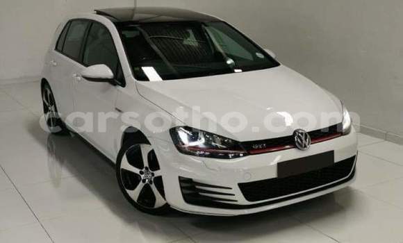 Sayi Na hannu Volkswagen Golf GTI White Mota in Maseru a Maseru Sayi Na hannu Volkswagen Golf GTI White Mota in Maseru a Maseru