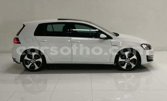 Sayi Na hannu Volkswagen Golf GTI White Mota in Maseru a Maseru Sayi Na hannu Volkswagen Golf GTI White Mota in Maseru a Maseru