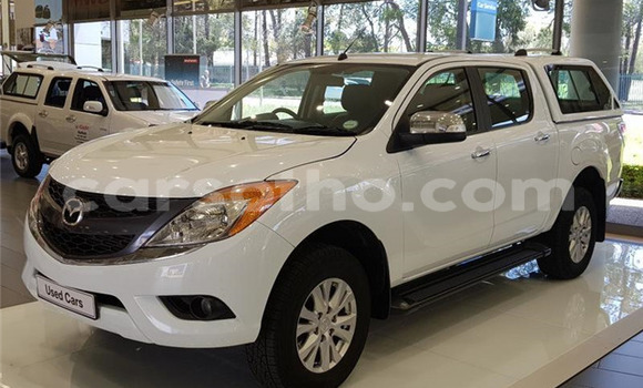 Sayi Na hannu Mazda BT-50 White Mota in Butha Buthe a Butha-Buthe