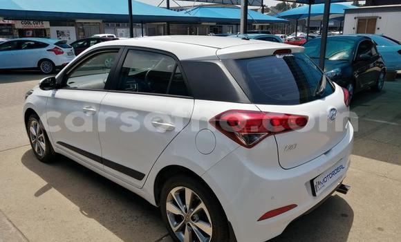 اشتري مستعمل Hyundai i20 White سيارة في Maseru في Maseru اشتري مستعمل Hyundai i20 White سيارة في Maseru في Maseru