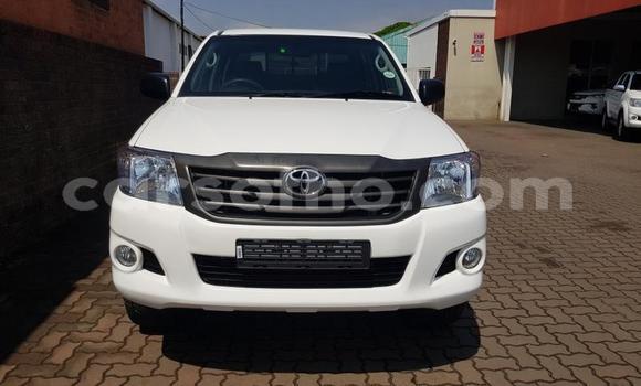 Acheter Occasion Voiture Toyota Hilux Blanc à Maseru, Maseru Acheter Occasion Voiture Toyota Hilux Blanc à Maseru, Maseru