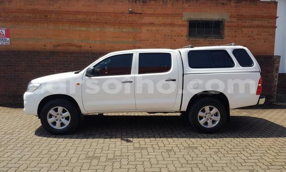 Acheter Occasion Voiture Toyota Hilux Blanc à Maseru, Maseru Acheter Occasion Voiture Toyota Hilux Blanc à Maseru, Maseru