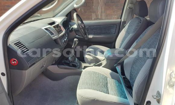 Acheter Occasion Voiture Toyota Hilux Blanc à Maseru, Maseru Acheter Occasion Voiture Toyota Hilux Blanc à Maseru, Maseru