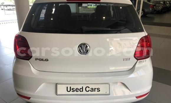 اشتري مستعمل Volkswagen Polo White سيارة في Maseru في Maseru اشتري مستعمل Volkswagen Polo White سيارة في Maseru في Maseru