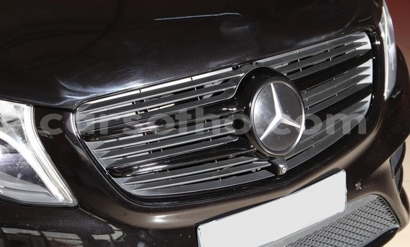 Buy Used Mercedes-Benz V-klasse Black Car in Hlotse in Leribe Buy Used Mercedes-Benz V-klasse Black Car in Hlotse in Leribe