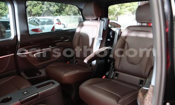 Buy Used Mercedes-Benz V-klasse Black Car in Hlotse in Leribe Buy Used Mercedes-Benz V-klasse Black Car in Hlotse in Leribe