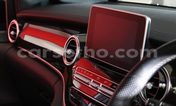 Buy Used Mercedes-Benz V-klasse Black Car in Hlotse in Leribe Buy Used Mercedes-Benz V-klasse Black Car in Hlotse in Leribe