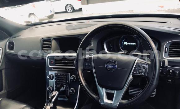 Buy Used Volvo S60 White Car in Hlotse in Leribe Buy Used Volvo S60 White Car in Hlotse in Leribe